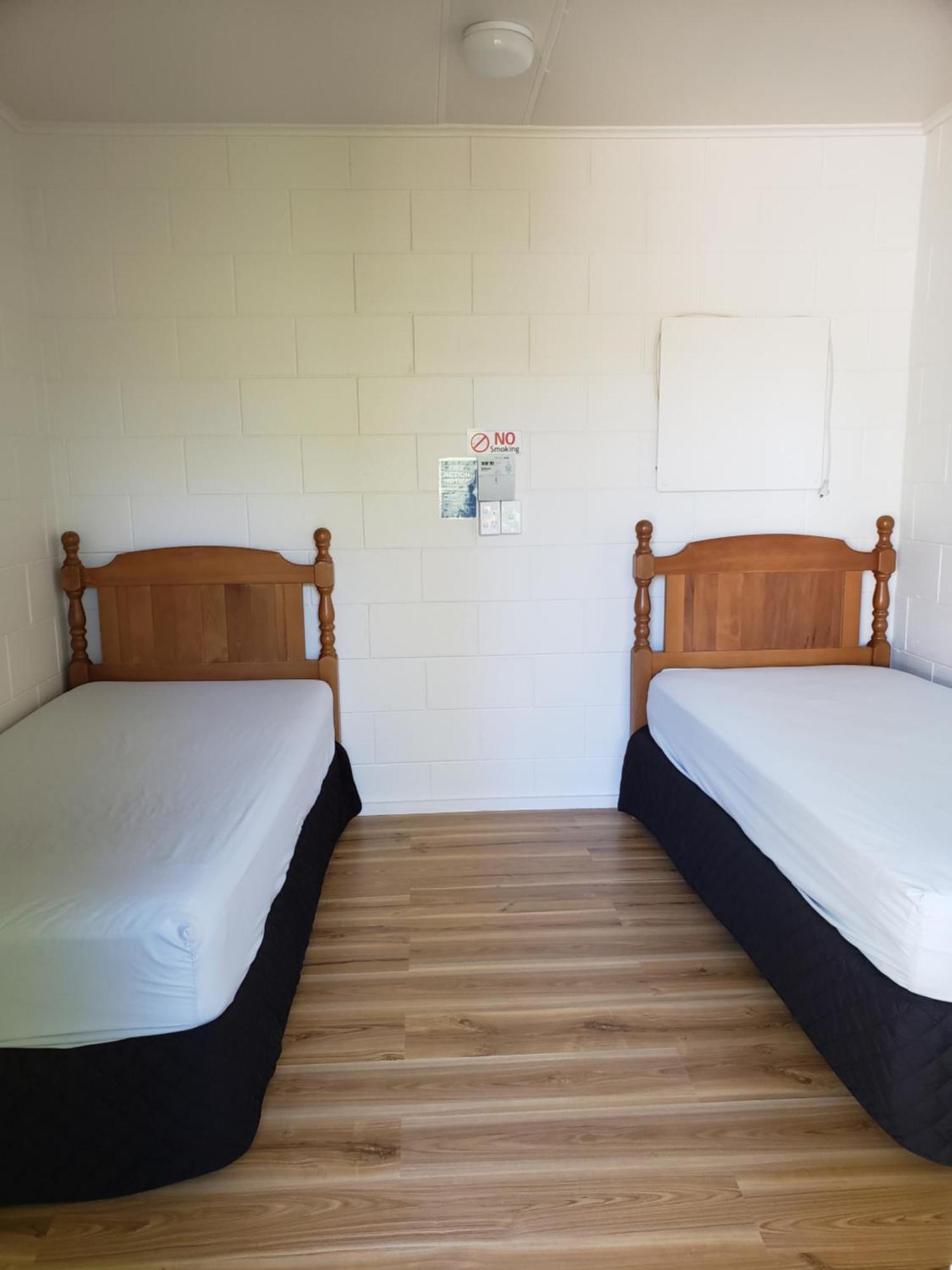 Tasman Motor Camp Hotel Exterior foto